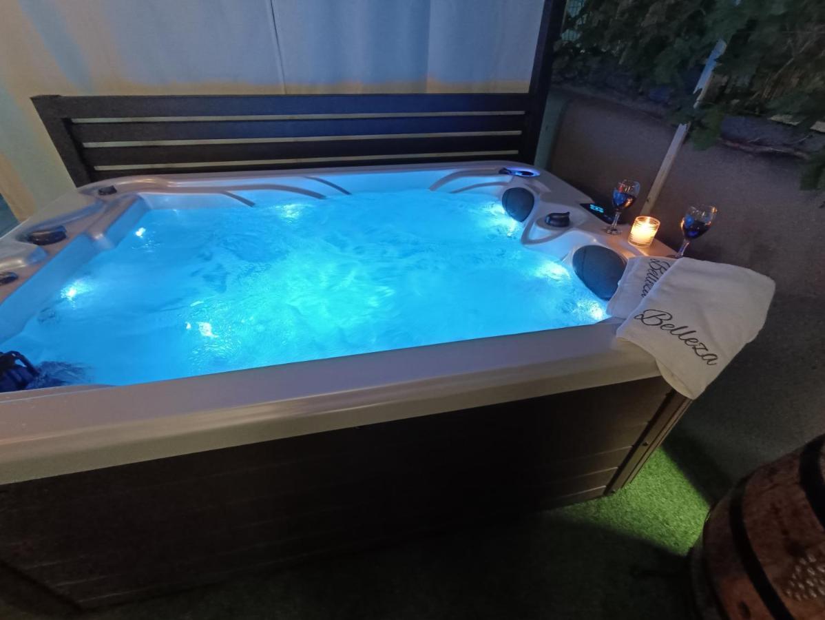 Apartment Belleza With Private Jacuzzi Zadar Exteriör bild